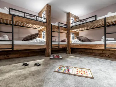 Un ou plusieurs lits dans un hébergement de l'établissement Apartment Le Canvolan-1 by Interhome