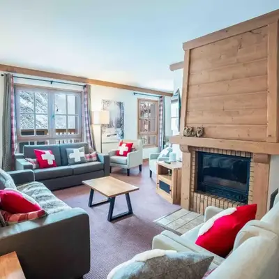 Le Grand Ours - Ski in ski out 4 bed chalet