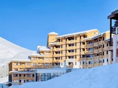 Vue générale sur la montagne ou vue sur la montagne depuis l'appartement