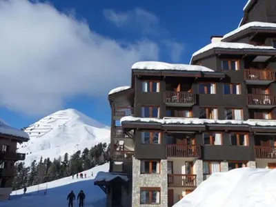 Vue générale sur la montagne ou vue sur la montagne depuis l'appartement