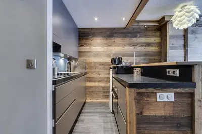 Cuisine ou kitchenette dans l'établissement Résidence Pramecou - Appartement rénové · Au pied des pistes · MAE-4421