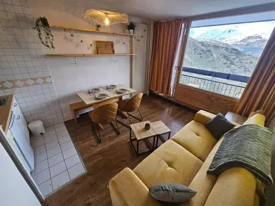 Vue générale sur la montagne ou vue sur la montagne depuis l'appartement