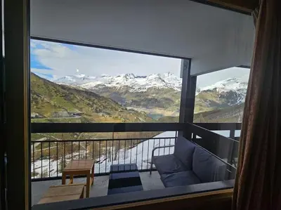 Vue générale sur la montagne ou vue sur la montagne depuis l'appartement