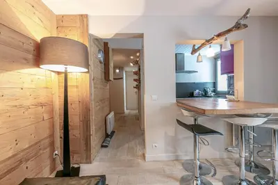 Cuisine ou kitchenette dans l'établissement CRISTALLINES App 6 personnes Val d'Isère Centre, Garage
