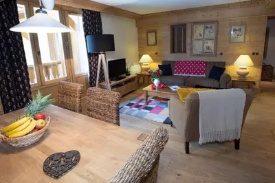 Coin salon dans l'établissement L'Aquila 23 - 2 bedroom apartment on the piste