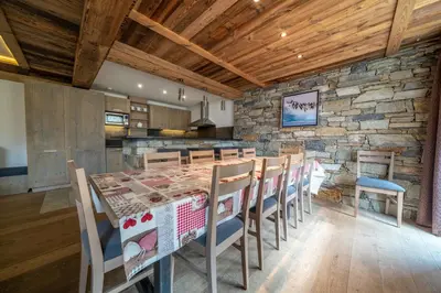 Cuisine ou kitchenette dans l'établissement Appartement Le Rosset