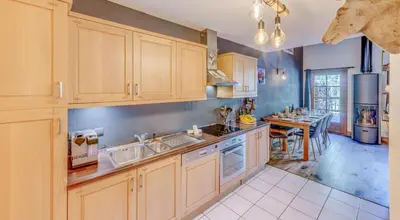 Cuisine ou kitchenette dans l'établissement Résidence Blue Wood - Appartement en chalet 8 personnes 4, séjour enfamille ou entre amis MAE-0701
