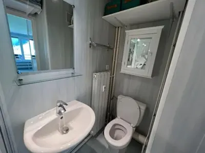 Salle de bains dans l'établissement Superbe studio 4 pers skis aux pieds avec balcon