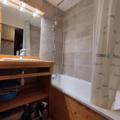 Salle de bains dans l'établissement Paradiski proche pistes et commerces vallandry
