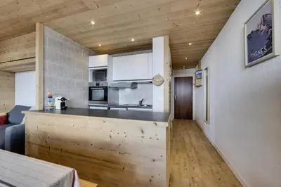 Cuisine ou kitchenette dans l'établissement Résidence Genepi - Appartement rénové·Proche pistes, commerces·Balcon MAE-3651