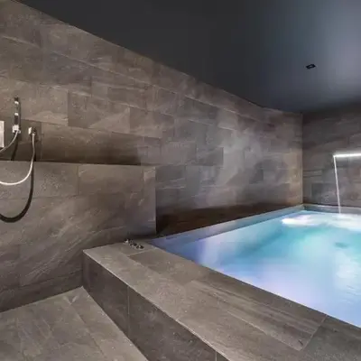 Luxueux duplex accès direct aux pistes avec piscine privée