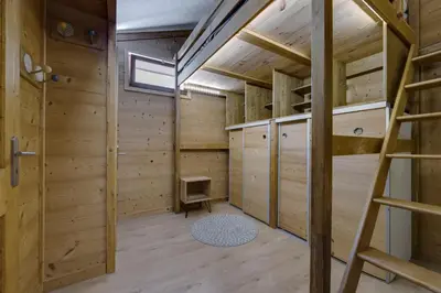 Plan de l'établissement CHANTELOUVE Tres bel appartement avec une jolie Vue