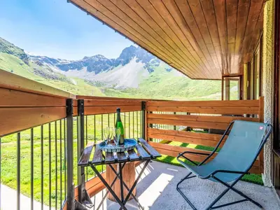 Vue générale sur la montagne ou vue sur la montagne depuis l'appartement