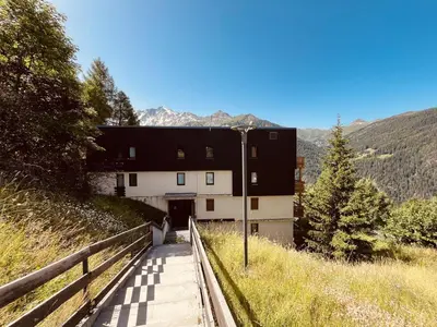 Vue générale sur la montagne ou vue sur la montagne depuis l'appartement