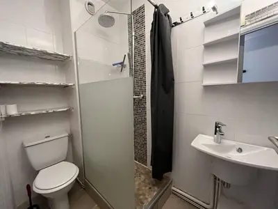 Salle de bains dans l'établissement Spacieux appart 2 pièces pour 9 personnes avec terrasse à Plan Peisey - FR-1-757-104