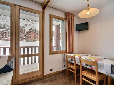 Coin salon dans l'établissement Appartement cosy 2 pièces au cœur de Belle Plagne, 4 pers, au pied des pistes - FR-1-455-258