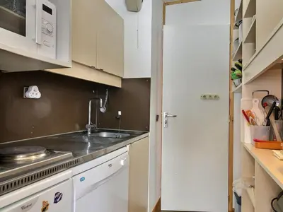 Cuisine ou kitchenette dans l'établissement Appartement cosy 2 pièces au cœur de Belle Plagne, 4 pers, au pied des pistes - FR-1-455-258