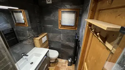 Salle de bains dans l'établissement Chalet Blanchot (6-9 pers.) 