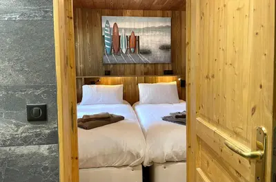 Un ou plusieurs lits dans un hébergement de l'établissement Chalet Blanchot (6-9 pers.) 