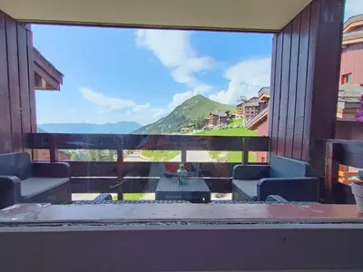 Vue générale sur la montagne ou vue sur la montagne depuis l'appartement