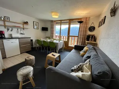 Cuisine ou kitchenette dans l'établissement Appartement duplex 45m², 3 pièces, 8 pers, balcon, près des pistes, animaux admis - FR-1-757-117