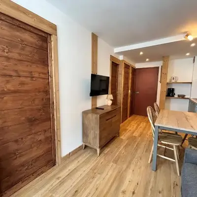 Studio cabine rénové 4 pers au pied des pistes avec balcon - Tignes Val Claret - FR-1-502-578