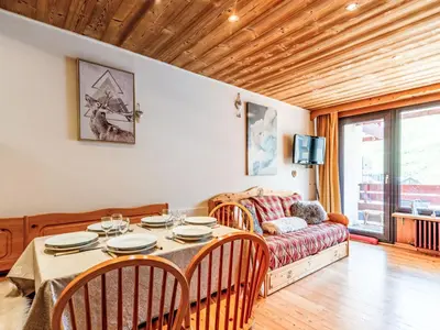 Coin salon dans l'établissement Apartment Les Hauts du Val Claret - Val Claret-26 by Interhome