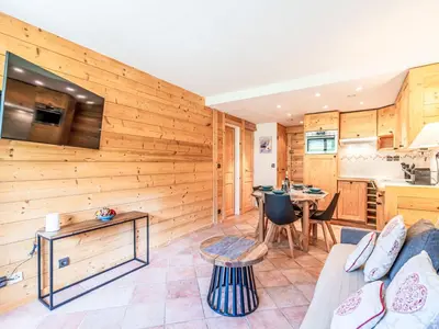 Cuisine ou kitchenette dans l'établissement Apartment Les Tommeuses - Val Claret-37 by Interhome