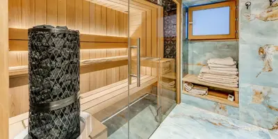 Salle de bains dans l'établissement Chalet L'etoile D'argent - Chalets pour 10 Personnes MAE-8931
