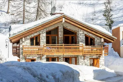 L'établissement BARME DE L'OURS 2 Bel appartement dans un Chalet en hiver