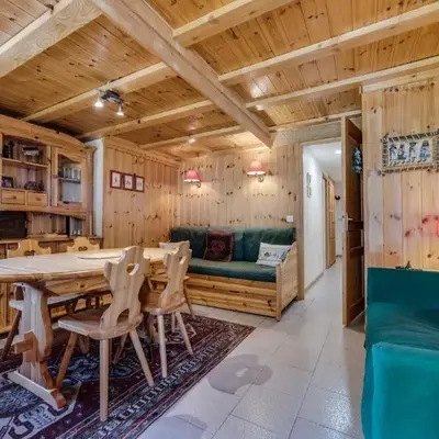 BARME DE L'OURS 2 Bel appartement dans un Chalet