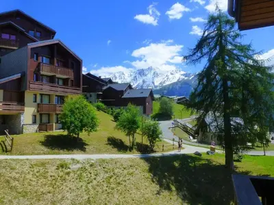 Vue générale sur la montagne ou vue sur la montagne depuis l'appartement