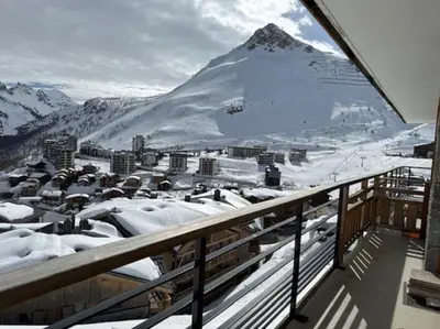 Vue générale sur la montagne ou vue sur la montagne depuis l'appartement