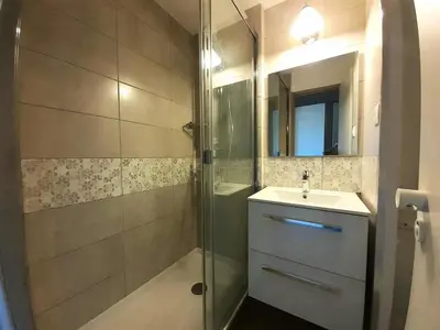 Salle de bains dans l'établissement Résidence Themis - Résidence THEMIS N°414 MAE-4951
