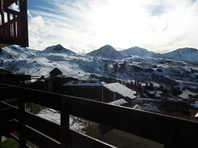 Vue générale sur la montagne ou vue sur la montagne depuis l'appartement