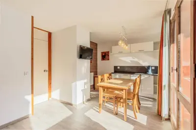 Cuisine ou kitchenette dans l'établissement Résidence Agate - Résidence AGATE N°19 MAE-5221
