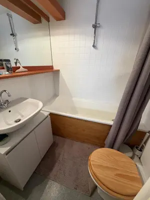 Salle de bains dans l'établissement Duplex arcs 1800 aux pieds des pistes