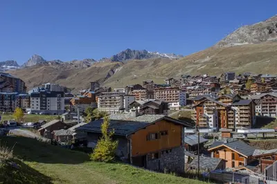 Vue générale sur la montagne ou vue sur la montagne depuis l'appartement