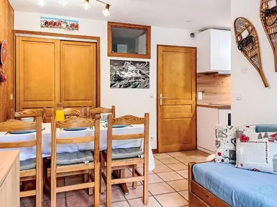 Cuisine ou kitchenette dans l'établissement Apartment Les Balcons de Val Cenis le Haut by Interhome