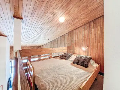 Un ou plusieurs lits dans un hébergement de l'établissement Apartment Le Grand Tichot A et B - Val Claret-18 by Interhome