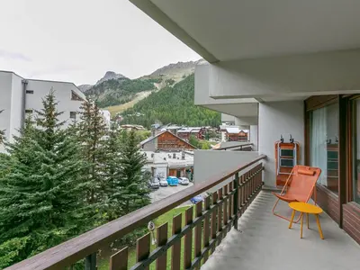 Vue générale sur la montagne ou vue sur la montagne depuis l'appartement