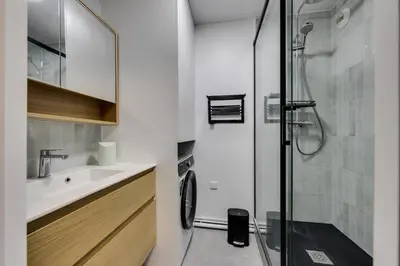 Salle de bains dans l'établissement Résidence Maison Neuve - Appartement rénové·Pied des pistes·Balcon·Parking MAE-0391