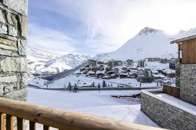 Vue générale sur la montagne ou vue sur la montagne depuis l'appartement