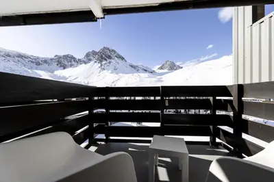 Vue générale sur la montagne ou vue sur la montagne depuis l'appartement