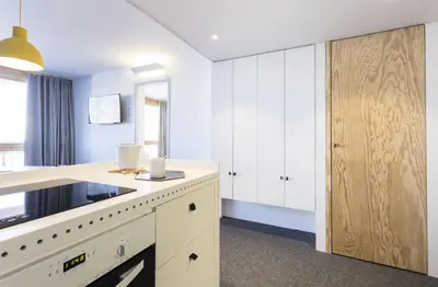 Cuisine ou kitchenette dans l'établissement Résidence Thuria - Spacieux 3 pièces 7/8 personnes MAE-4644
