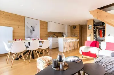 Coin salon dans l'établissement Résidence Thuria - Spacieux appartement rénové 8 personnes MAE-4704