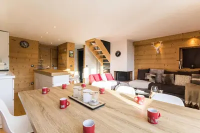Coin salon dans l'établissement Résidence Thuria - Spacieux appartement rénové 8 personnes MAE-4704