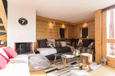 Coin salon dans l'établissement Résidence Thuria - Spacieux appartement rénové 8 personnes MAE-4704