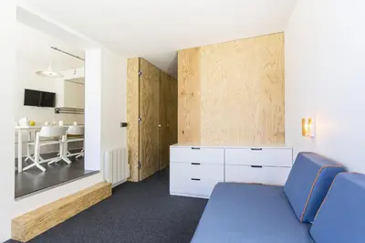 Cuisine ou kitchenette dans l'établissement Résidence Lauzieres - Appartement 3 pèces 7 personnes pied des pistes MAE-4714