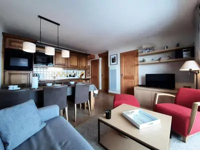 Cuisine ou kitchenette dans l'établissement Résidence Saint Bernard - Appartement de standing 3 pièces 6 personnes MAE-4844